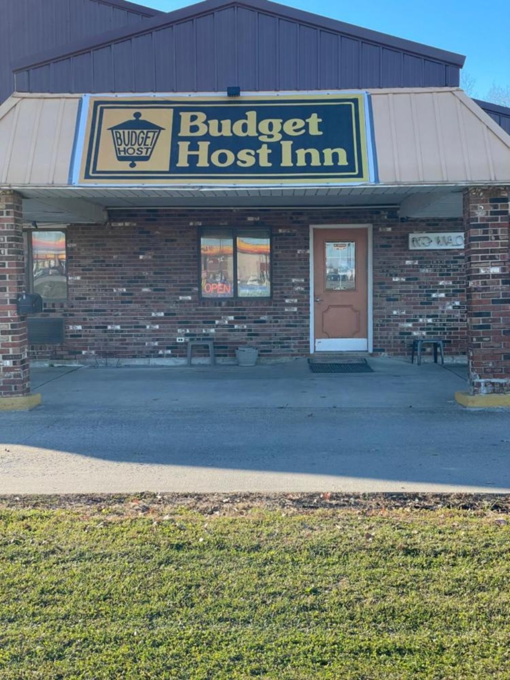 Budget Host Inn